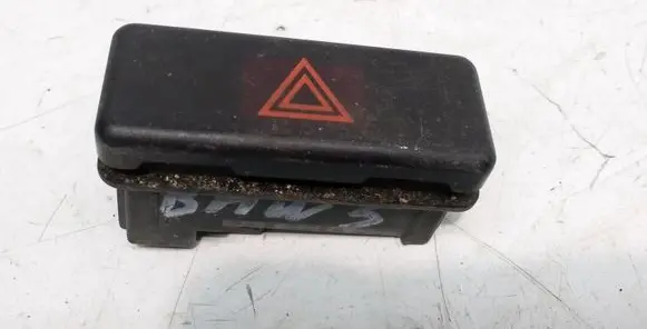 BMW 5 E39 Hazard light switch 8350947