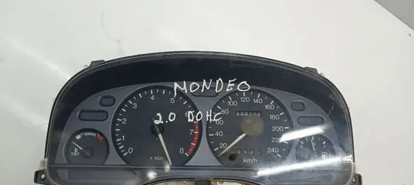 Ford Mondeo MK I Speedometer (instrument cluster) 93BB10C956CA
