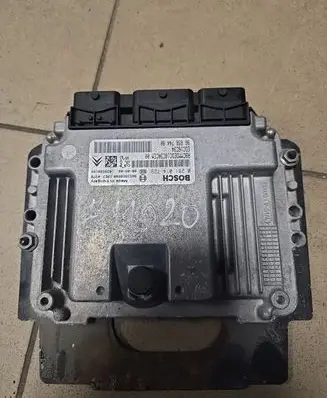 Citroen C4 Grand Picasso Engine control unit/module 0281014729