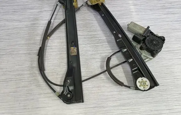 Mini Paceman (R61) Front door window regulator with motor 9808785