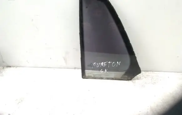 Rear vent window glass