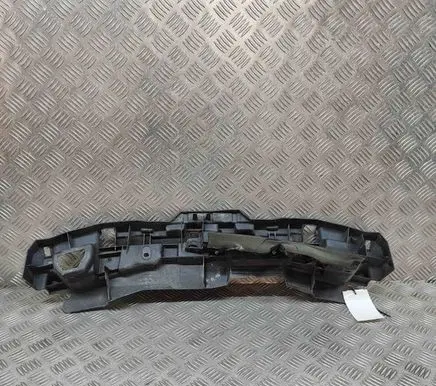 Front bumper mounting bracket