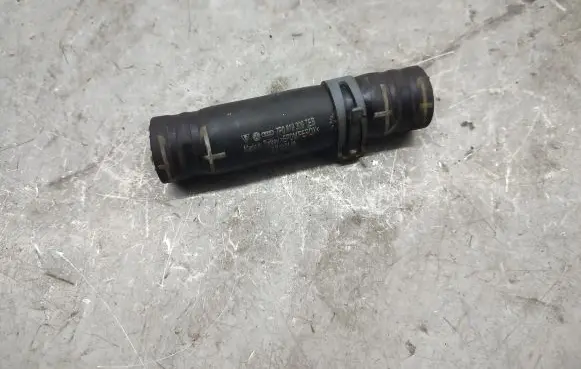 Porsche Cayenne (92A) Engine coolant pipe/hose 7P0819308