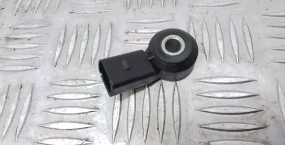 Volkswagen Jetta USA Detonation knock sensor 030905377D