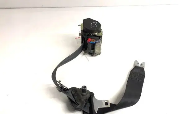 Renault Megane III Front seatbelt 