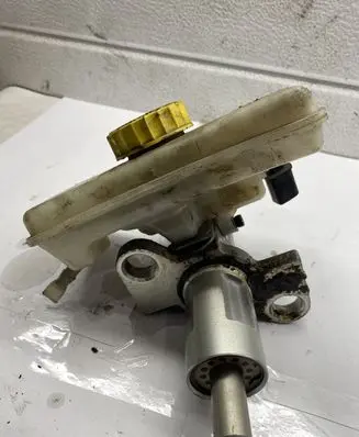 Audi A4 S4 B6 8E 8H Master brake cylinder 8E0611301E