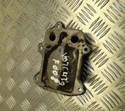 Engine oil radiator