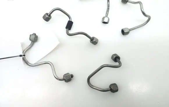 Mercedes-Benz A W176 Fuel injector supply line/pipe 