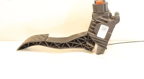 Volkswagen Golf VII Accelerator throttle pedal
