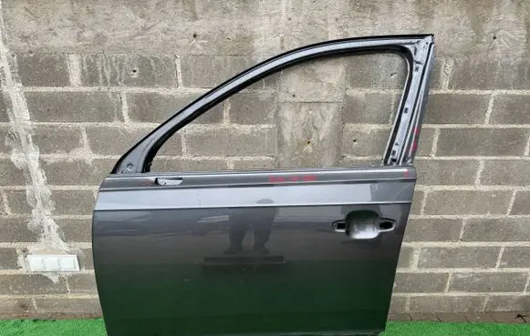 Audi Q7 4M Front door