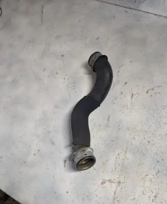 Mercedes-Benz E W212 Engine coolant pipe/hose A2126018282