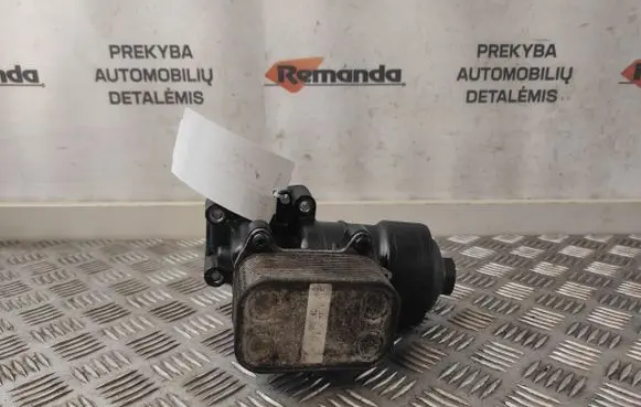 Seat Ibiza IV (6J,6P) Oil filter mounting bracket 03L115389C