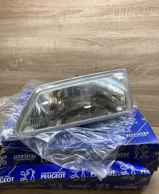 Peugeot 405 Headlight/headlamp 6204E3