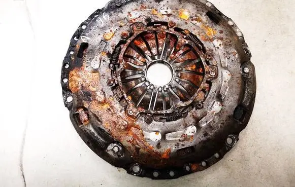 Ford Mondeo Mk III Pressure plate 