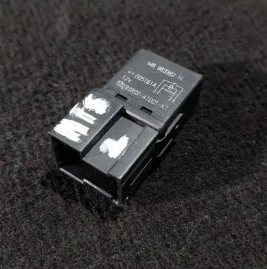 Mitsubishi Space Star Other relay MB953382 A1001X7 005161A1