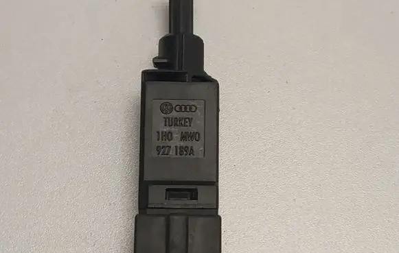 Clutch pedal sensor