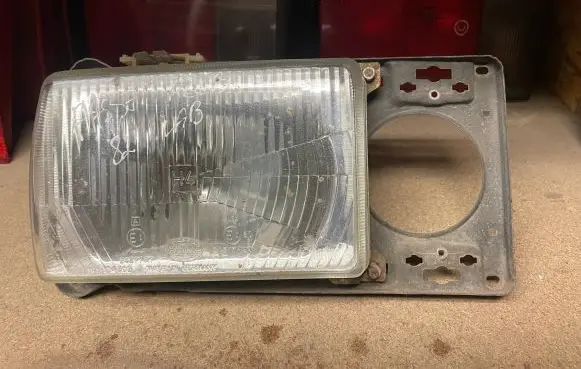 Volkswagen PASSAT B2 Headlight/headlamp 302124502