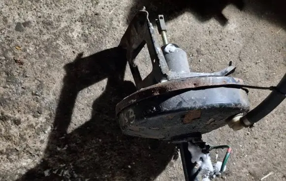 Renault Espace II Brake booster