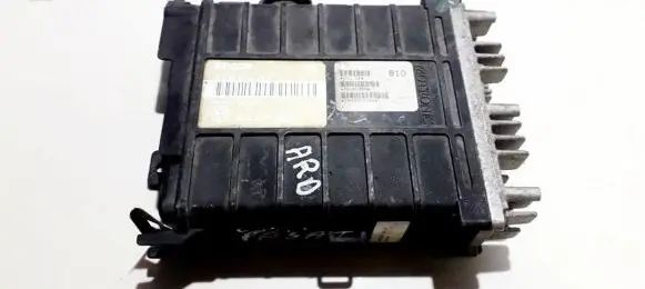 Volkswagen PASSAT B3 Engine control unit/module 0261200261 443907311b