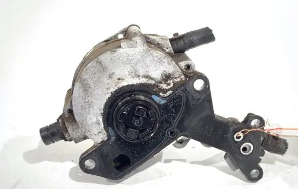 Volkswagen PASSAT B6 Vacuum pump 038145209