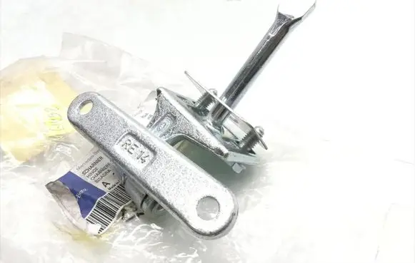 Mercedes-Benz C W202 Rear door upper hinge A2027301837
