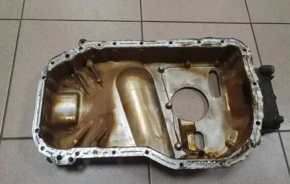 Mitsubishi Outlander Oil sump
