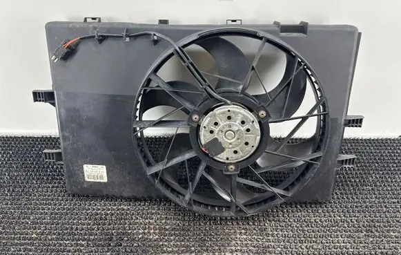 Mercedes-Benz Vaneo W414 Electric radiator cooling fan A1685050555