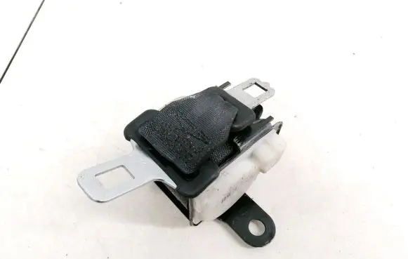 Nissan Almera N16 Middle seatbelt (rear) 