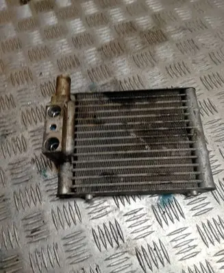 Engine oil radiator