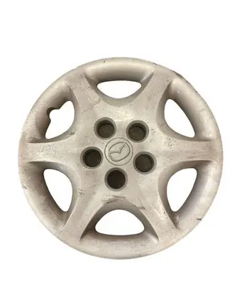 Mazda 626 R15 wheel hub/cap/trim GE4V37170