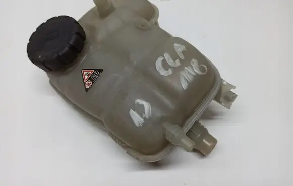 Mercedes-Benz A W177 Coolant expansion tank/reservoir 