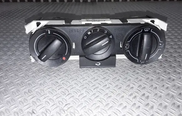 Volkswagen Polo IV 9N3 Climate control unit 6Q0819045T