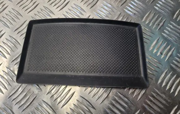 Volkswagen Jetta V Glove box pad 1K0858167