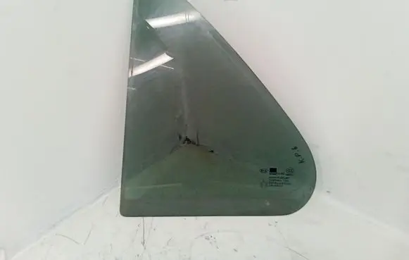 KIA Sorento Rear vent window glass 