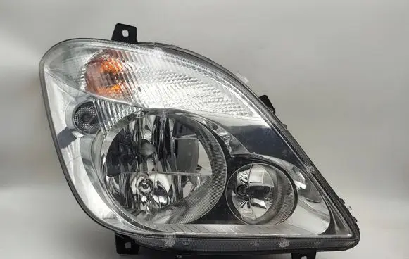 Mercedes-Benz Sprinter W906 Headlight/headlamp A9068200261 1EB24701202 ZGS010