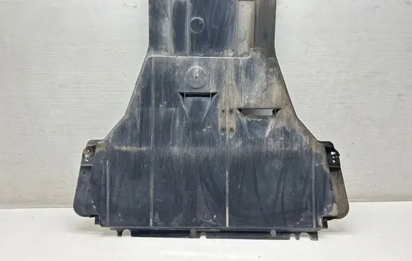 Renault Megane III Engine splash shield/under tray 758900006R 958300007R
