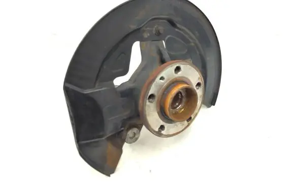 Volvo XC60 Front wheel hub 7G913K170