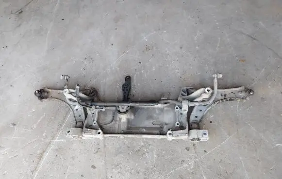 Volkswagen Golf Plus Front subframe 1k0199369f