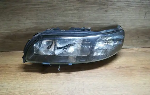 Volvo V70 Headlight/headlamp 8620686 89004805