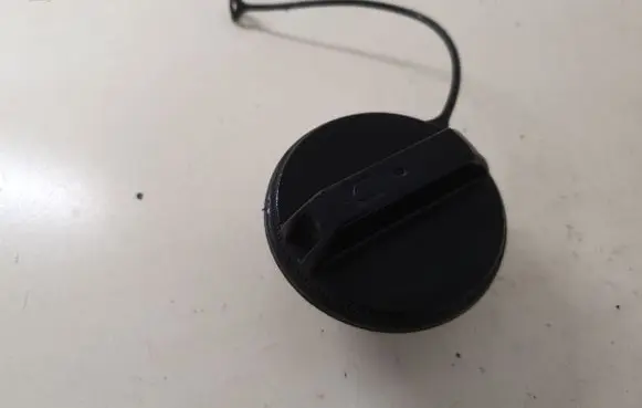 Nissan X-Trail T31 Fuel tank filler cap 