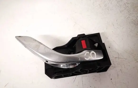 Mazda 6 Rear door interior handle t8314rh