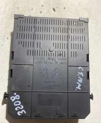 Citroen C5 Fuse module 966689568002 20977771 212456701