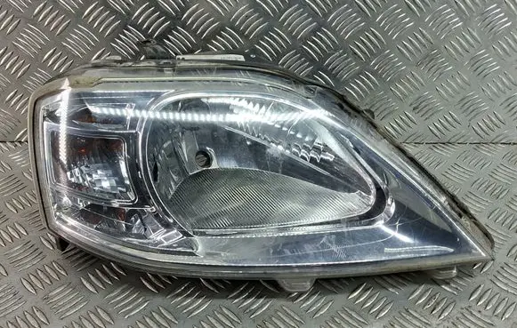 Dacia Logan I Headlight/headlamp 8200744754