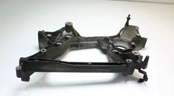 Mercedes-Benz C W204 Generator/alternator bracket A6512011909