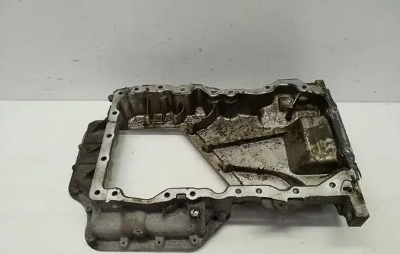 Chrysler Town u0026 Country V Oil sump 05184423AI