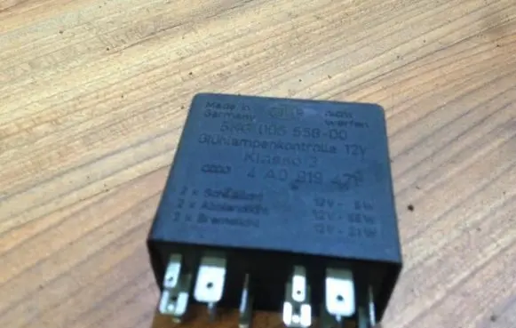 Audi A8 S8 D2 4D Other relay 4a0919471 5kg005568-00