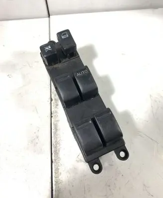 Nissan X-Trail T30 Electric window control switch 3X16