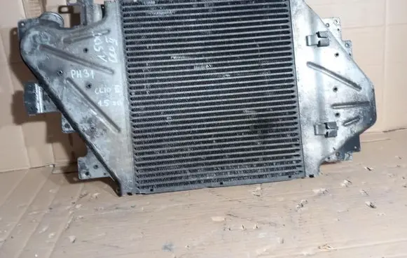 Renault Clio II Intercooler radiator 8200252209