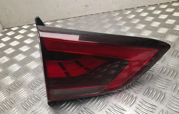 MG ZS Rear/tail lights 10571683