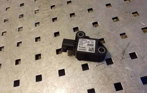 Land Rover Range Rover Sport L320 Airbag deployment crash/impact sensor YDB500141